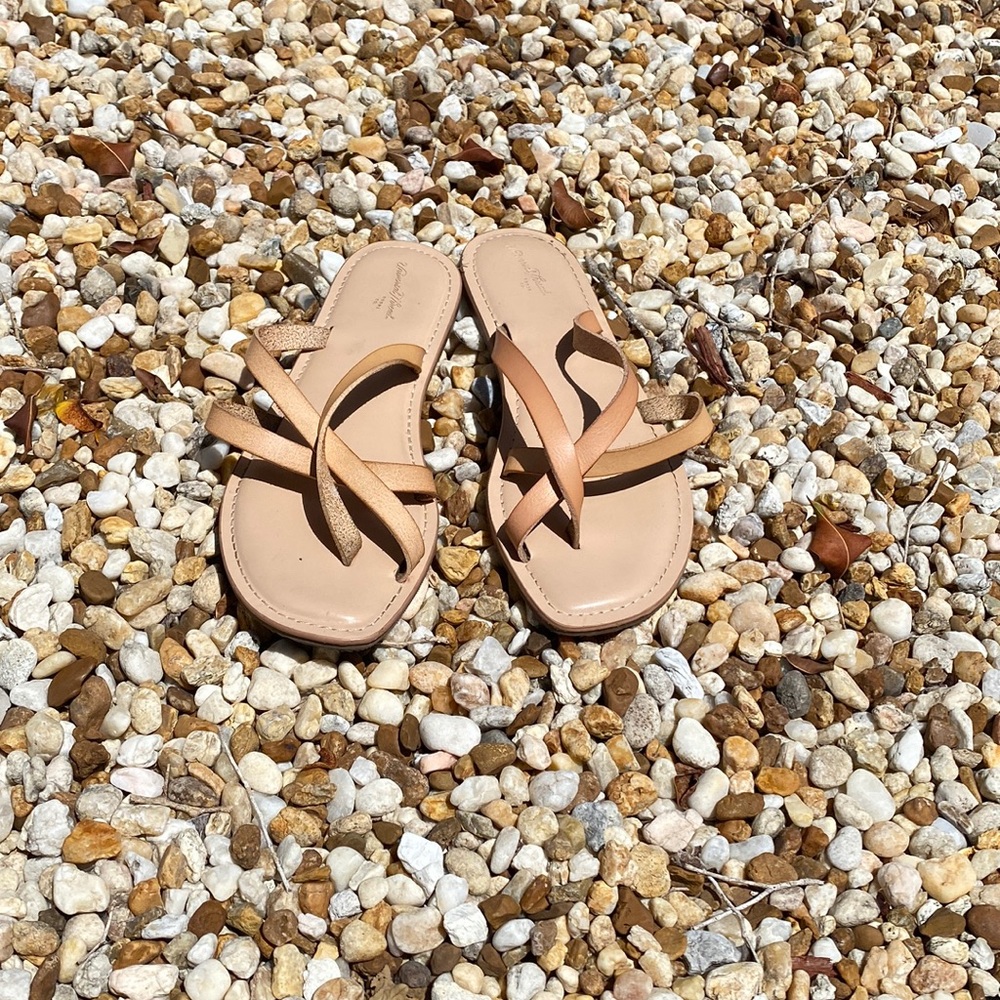 Universal thread cream colored sandals